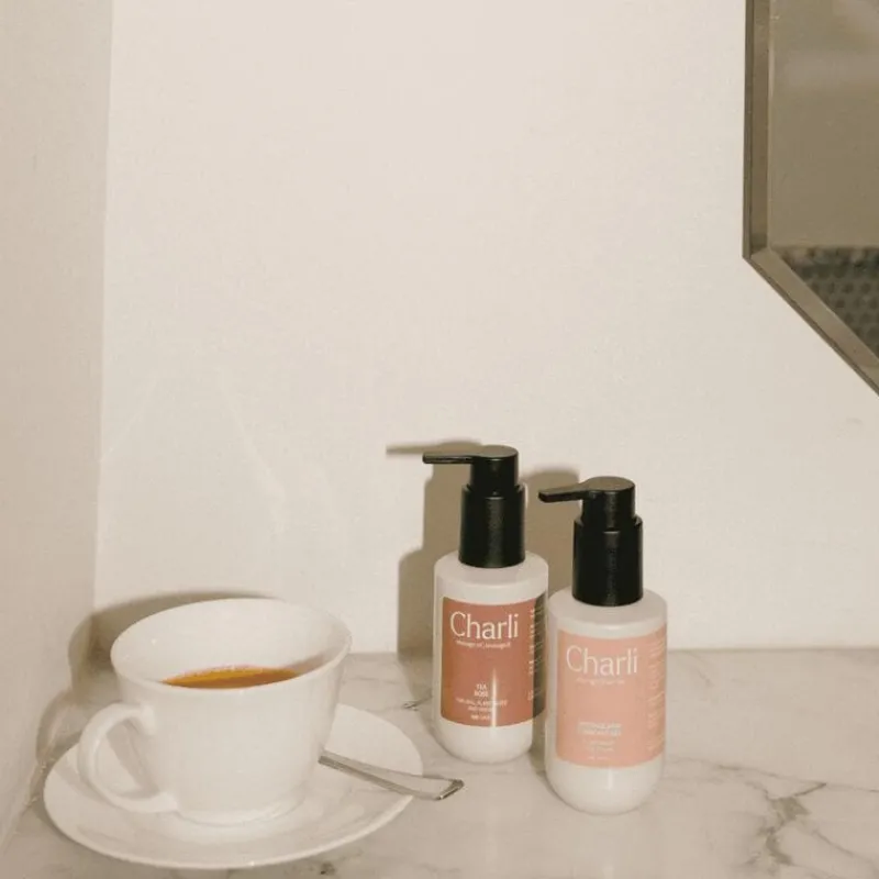 Charli Massageolie Theeroos 100 ML