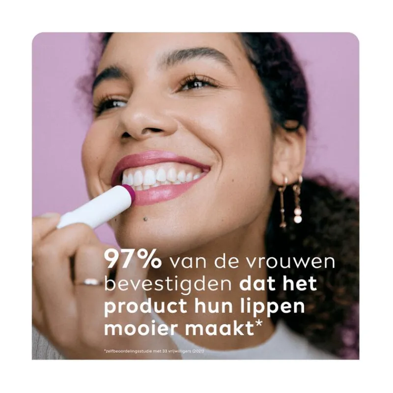 Labello Blackberry Shine Lippenbalsem 24u Hydratatie Bordeauxrood 1 Stuk
