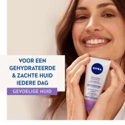 NIVEA Essentials Dagcrème +24H Sensitive SPF15 50 ML
