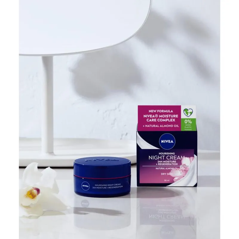 NIVEA Essentials +24h Voedende Nachtcrème 50 ML