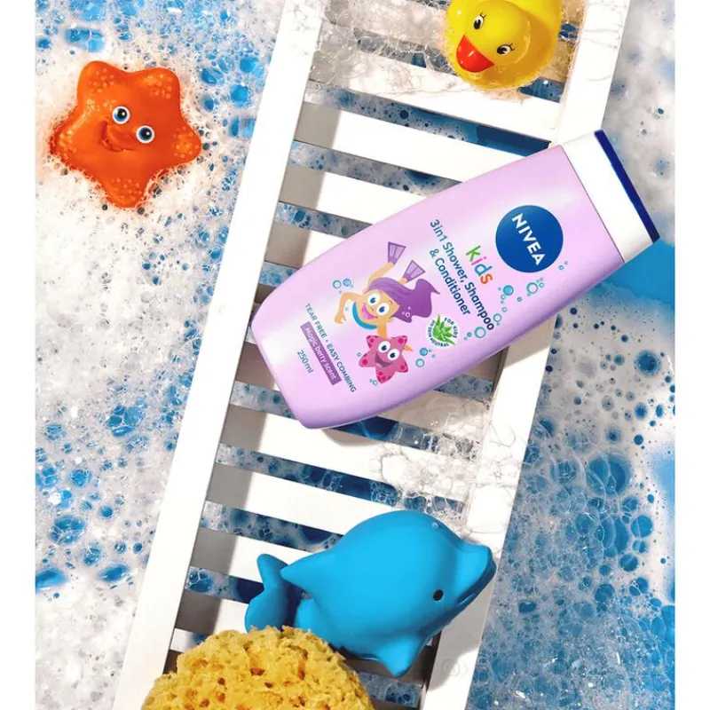 NIVEA Kids 3in1 Douchegel Shampoo & Conditioner Magic Berry Geur 250ML