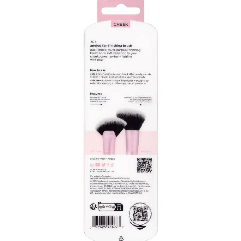 Real Techniques Angled Fan Finishing Brush