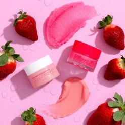 W7 Sweet Sugar Scrub Strawberry